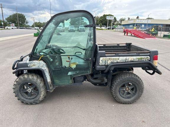 Image of John Deere Gator XUV 825i equipment image 1