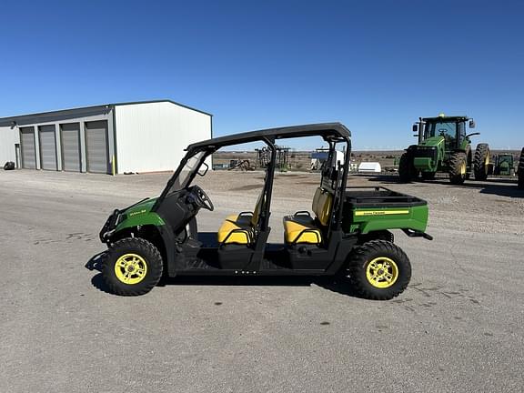 Image of John Deere XUV 550 S4 equipment image 1