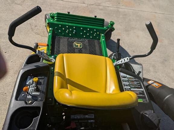 Image of John Deere Z225 equipment image 4