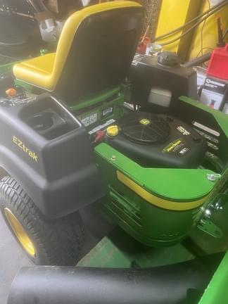 Image of John Deere Z225 equipment image 1