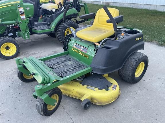 Image of John Deere Z245 Primary image