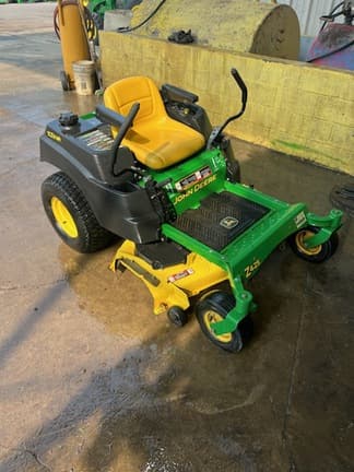 Image of John Deere Z425 equipment image 1