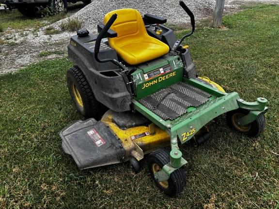 Image of John Deere Z425 Primary image