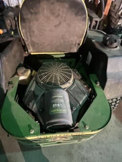 Image of John Deere Z445 equipment image 1