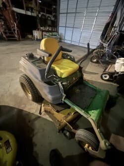 Image of John Deere Z445 equipment image 2