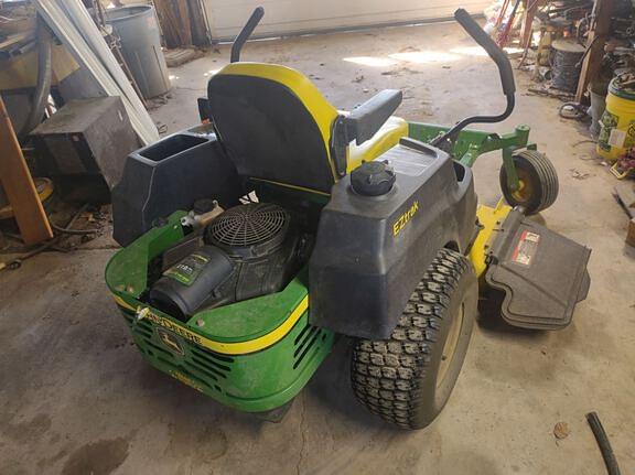 Image of John Deere Z445 equipment image 3