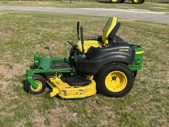 Image of John Deere Z655 equipment image 1