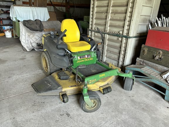 2012 John Deere Z665 Equipment Image0