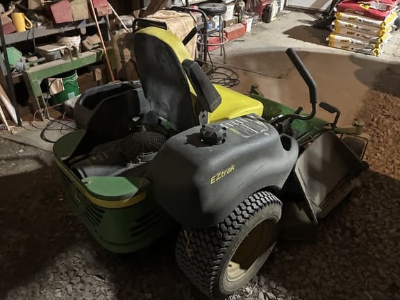 Image of John Deere Z665 equipment image 4