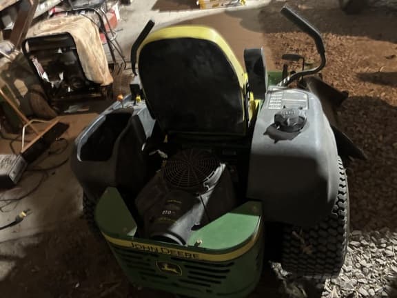 Image of John Deere Z665 equipment image 3