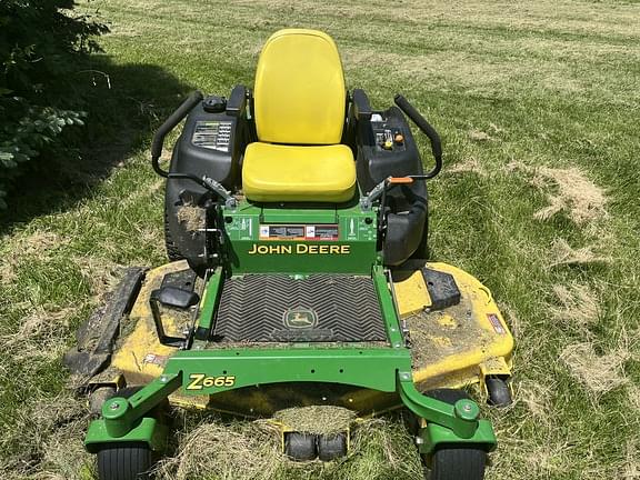 Image of John Deere Z665 equipment image 3