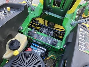 Main image John Deere Z665 10