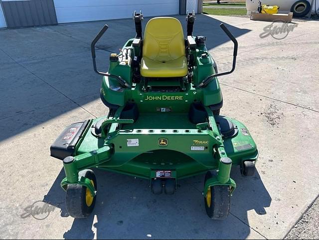 Image of John Deere Z720A equipment image 1