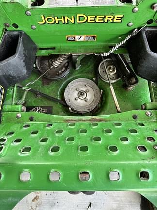 Image of John Deere Z720A equipment image 4