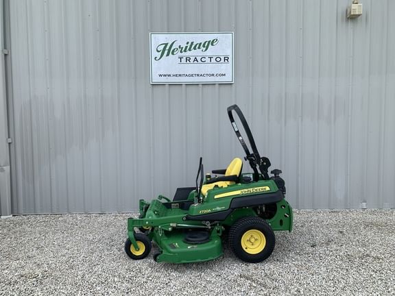 Main image John Deere Z720A
