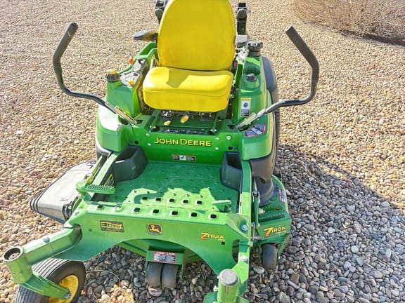Main image John Deere Z910A