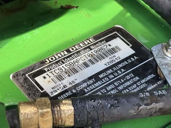 Image of John Deere Z915B equipment image 4