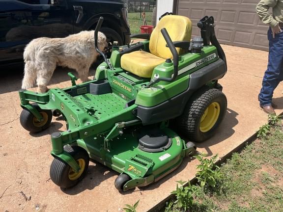 Image of John Deere Z920A equipment image 1