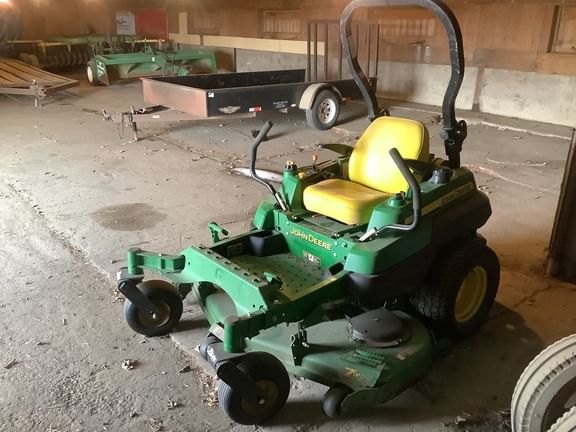 Main image John Deere Z925A