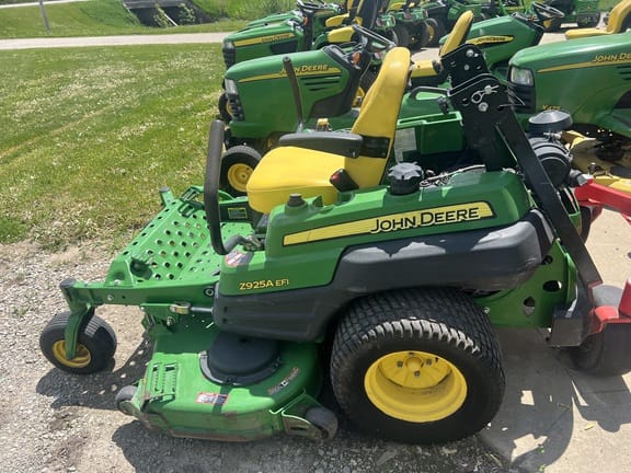 2012 John Deere Z925A Equipment Image0