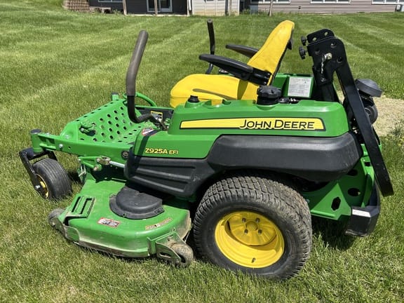 2012 John Deere Z925A Equipment Image0