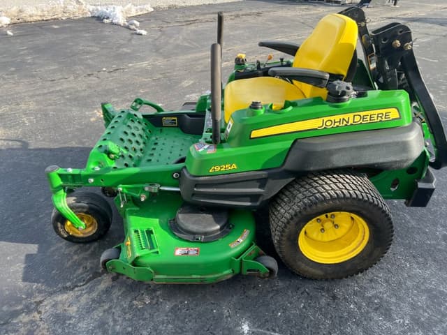 Image of John Deere Z925A equipment image 3