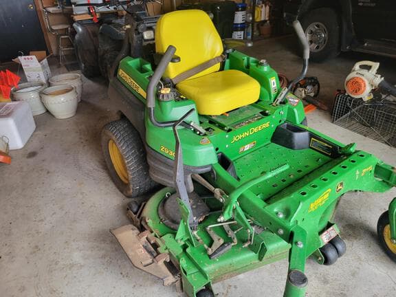 Image of John Deere Z930A equipment image 2