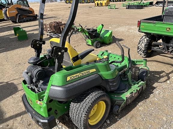 Image of John Deere Z930A equipment image 1