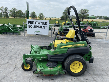 Main image John Deere Z930A