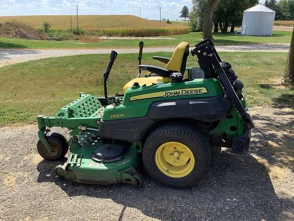 Image of John Deere Z930A equipment image 2