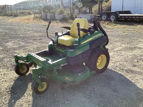 Image of John Deere Z930A equipment image 1