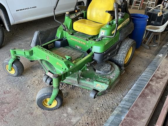 Image of John Deere Z930A equipment image 1