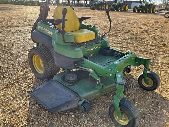 Image of John Deere Z930A equipment image 1