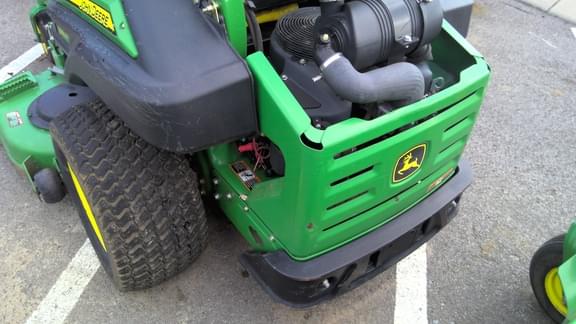 Image of John Deere Z930M equipment image 2