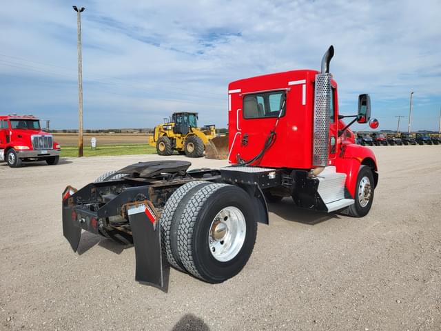 Image of Kenworth T3 equipment image 2