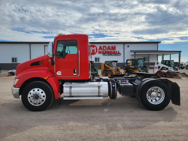 Image of Kenworth T3 equipment image 4