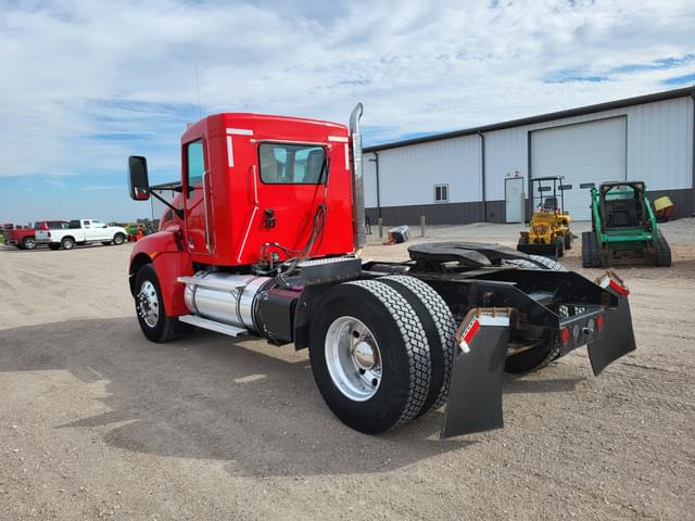 Image of Kenworth T3 equipment image 3