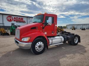 2012 Kenworth T3 Image