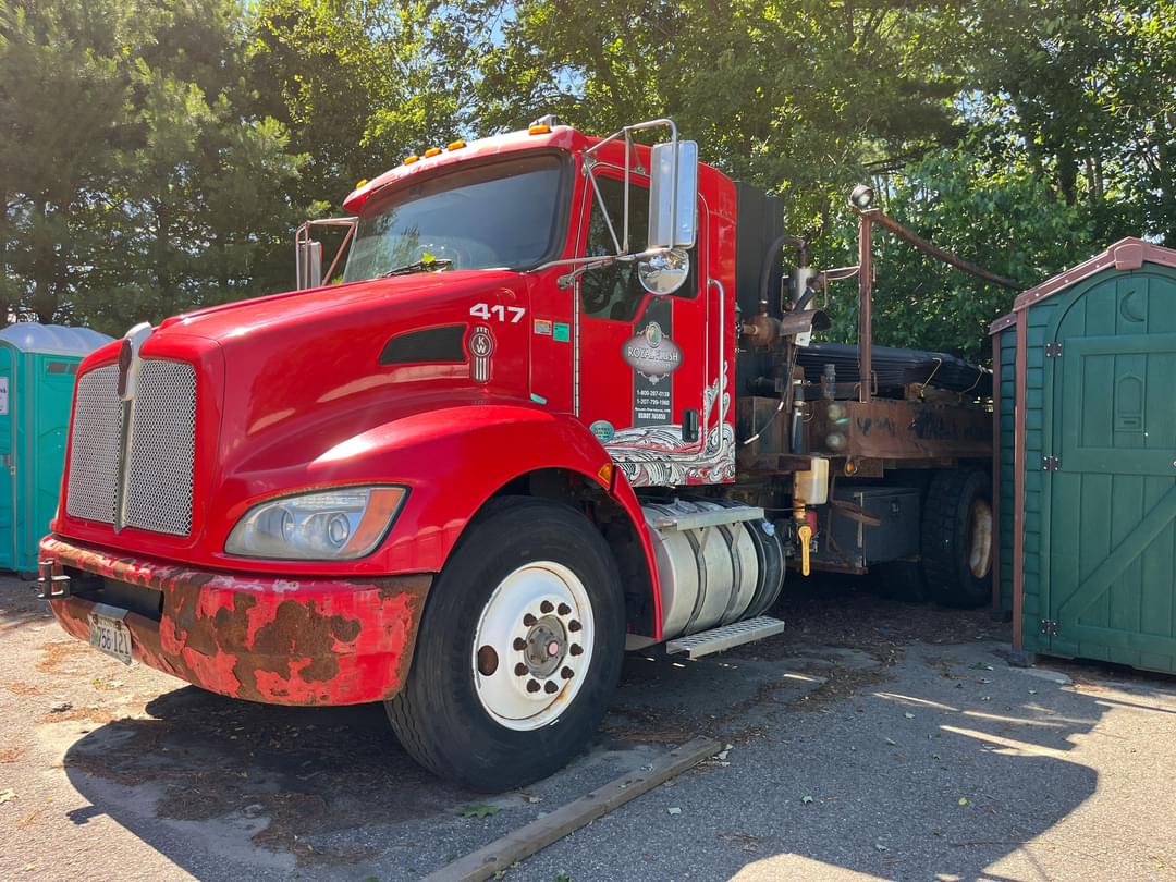 Image of Kenworth T300 Image 0