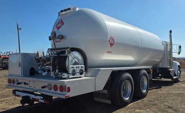 Image of Kenworth T370 equipment image 4