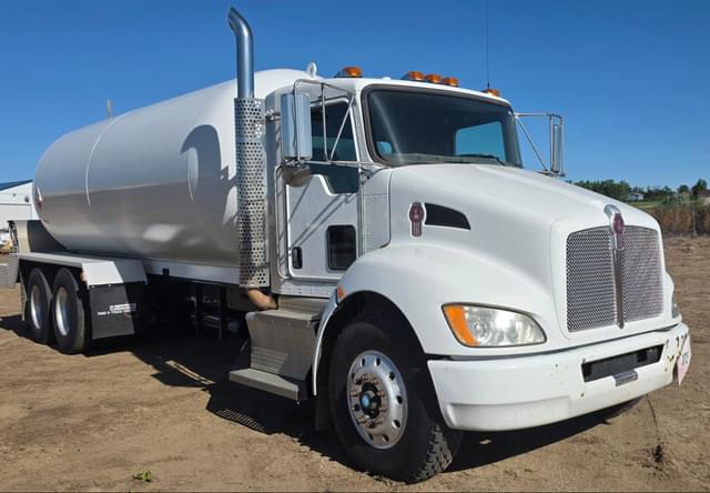 Image of Kenworth T370 equipment image 2
