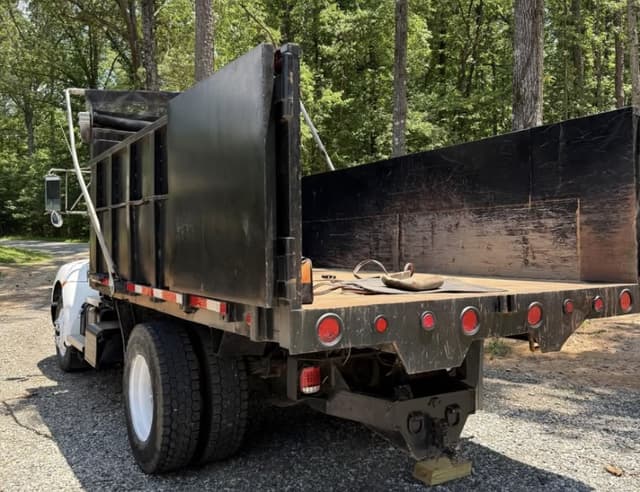 Image of Kenworth T370 equipment image 3