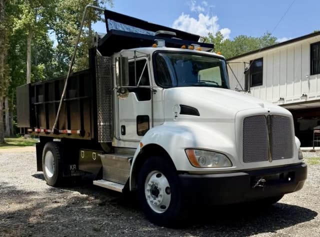 Image of Kenworth T370 equipment image 1