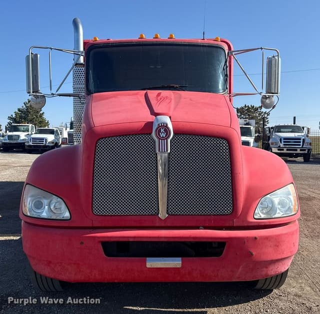 Image of Kenworth T370 equipment image 1
