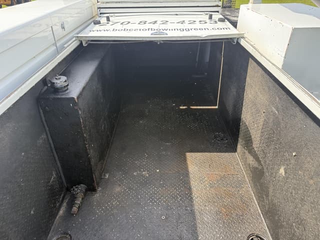 Image of Kenworth T370 equipment image 4