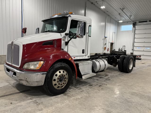 Image of Kenworth T370 equipment image 1