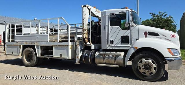 Image of Kenworth T370 equipment image 3