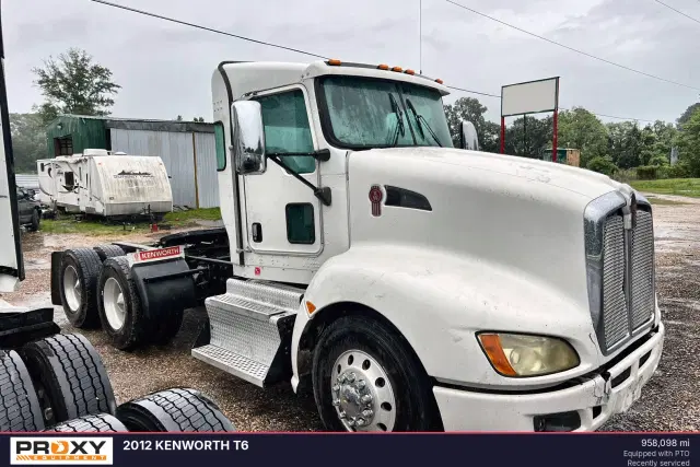 Image of Kenworth T6 equipment image 3