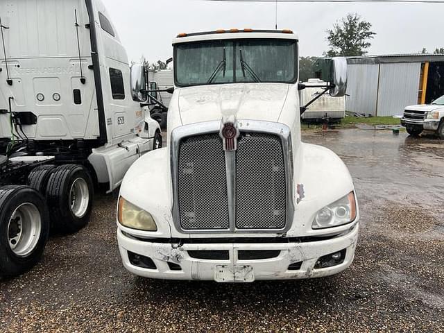 Image of Kenworth T6 equipment image 1