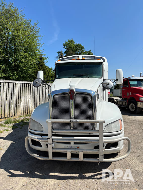 Image of Kenworth T600 equipment image 2